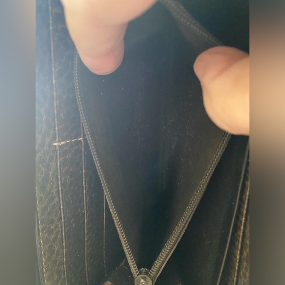 Gucci Black Embossed Wallet - Picture 14 of 16